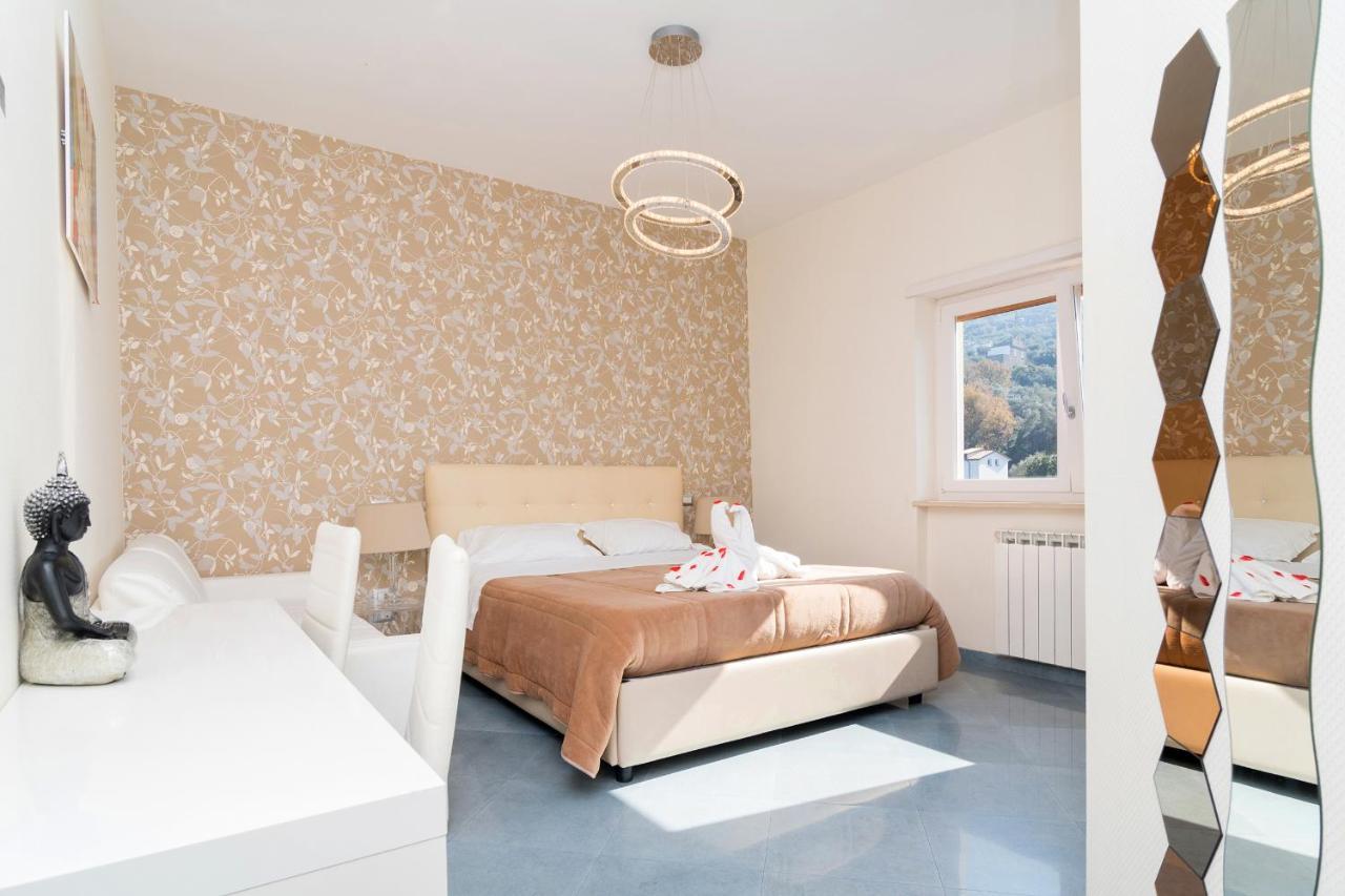Guest House Emily Suites Sorrento Eksteriør billede