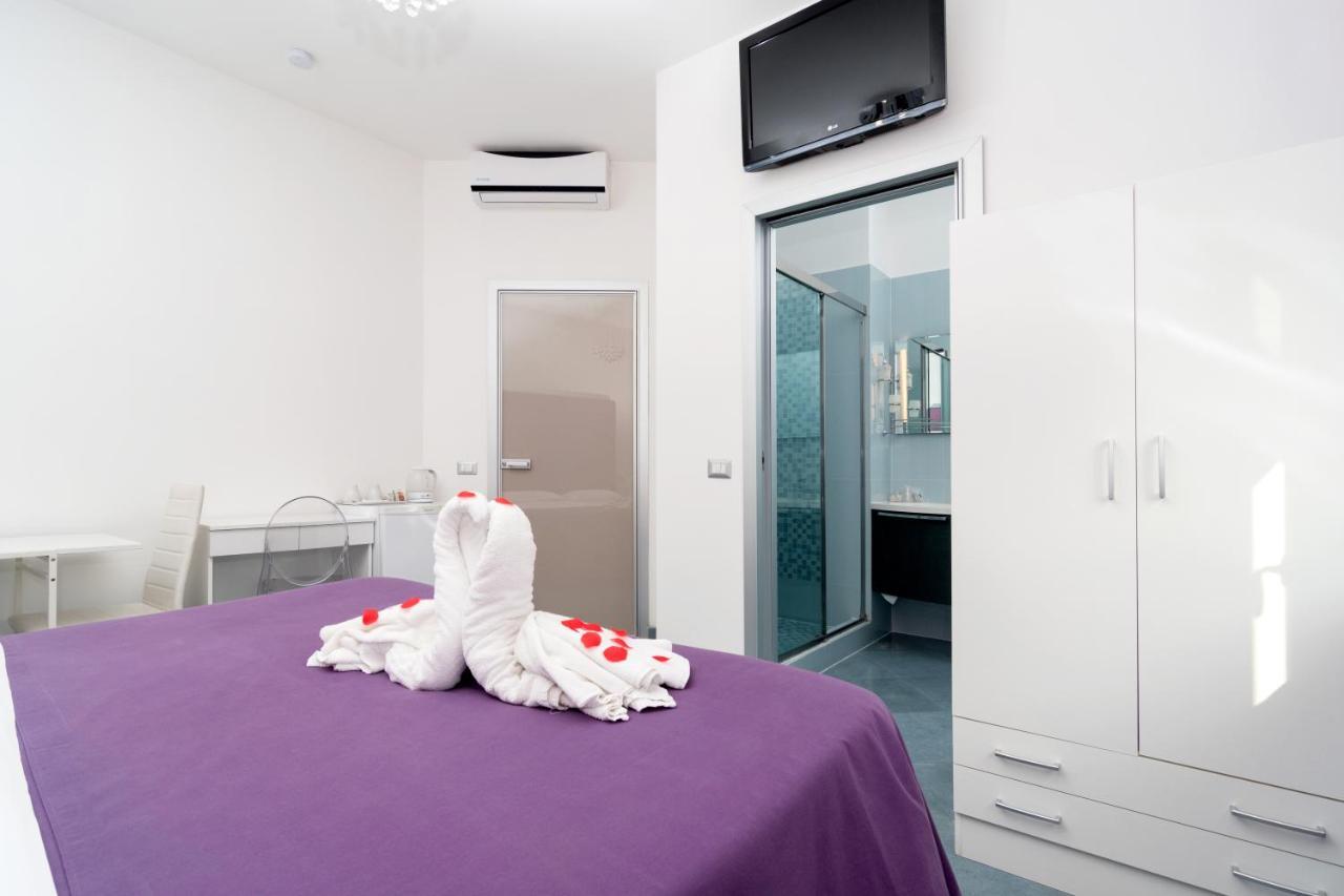 Guest House Emily Suites Sorrento Eksteriør billede